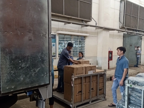 BỐC XẾP HÀNG HOÁ